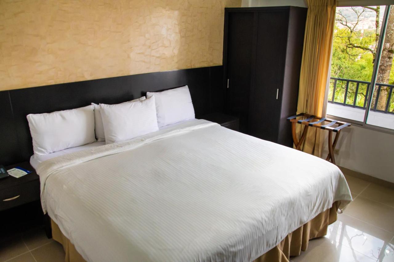 Hotel Tangara Dosquebradas Kültér fotó